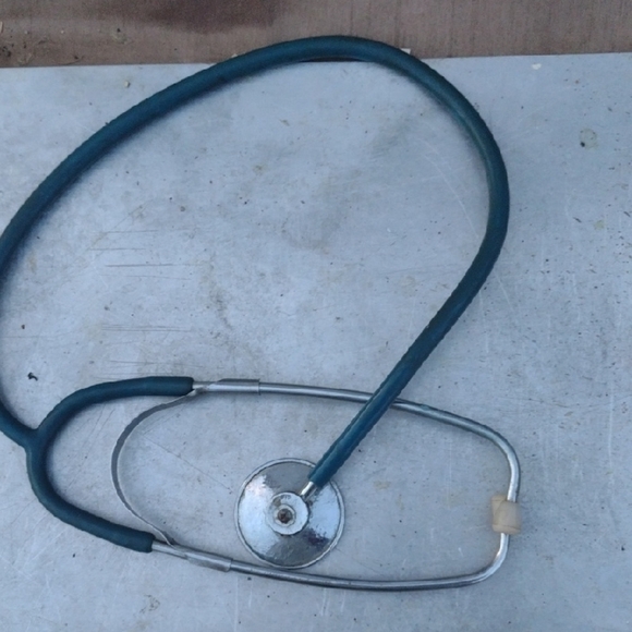 Classic Blue Stethoscope - Picture 1 of 2